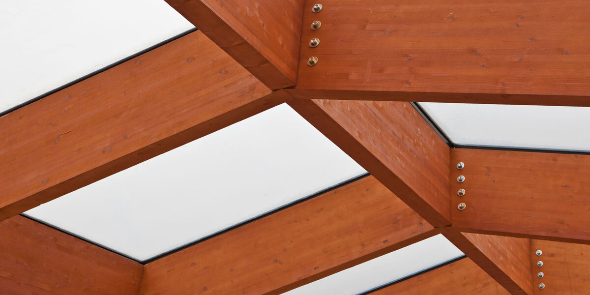 Very transparent clear lacquer