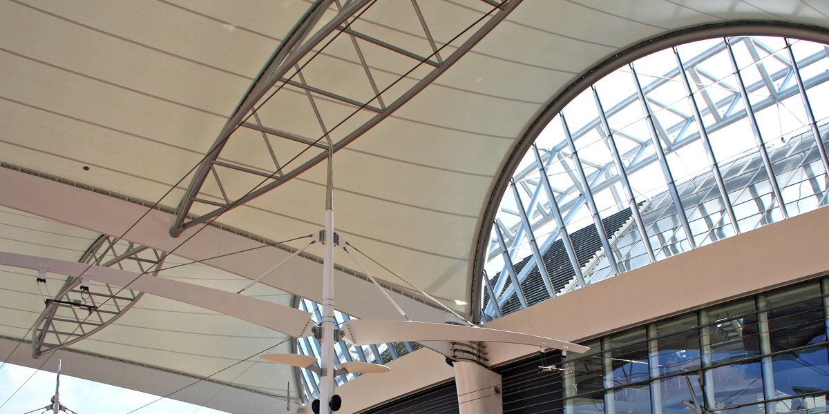 Surface-tolerant high-solids epoxy paint