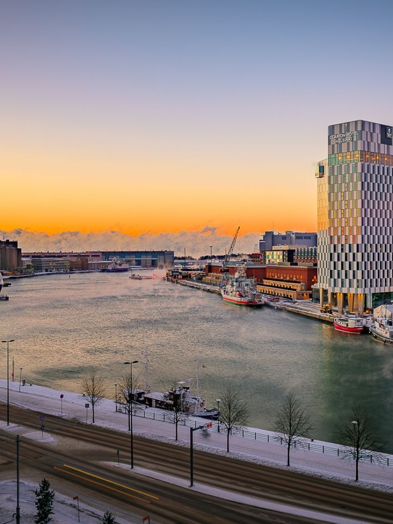 Clarion Hotel draws Helsinki skyline