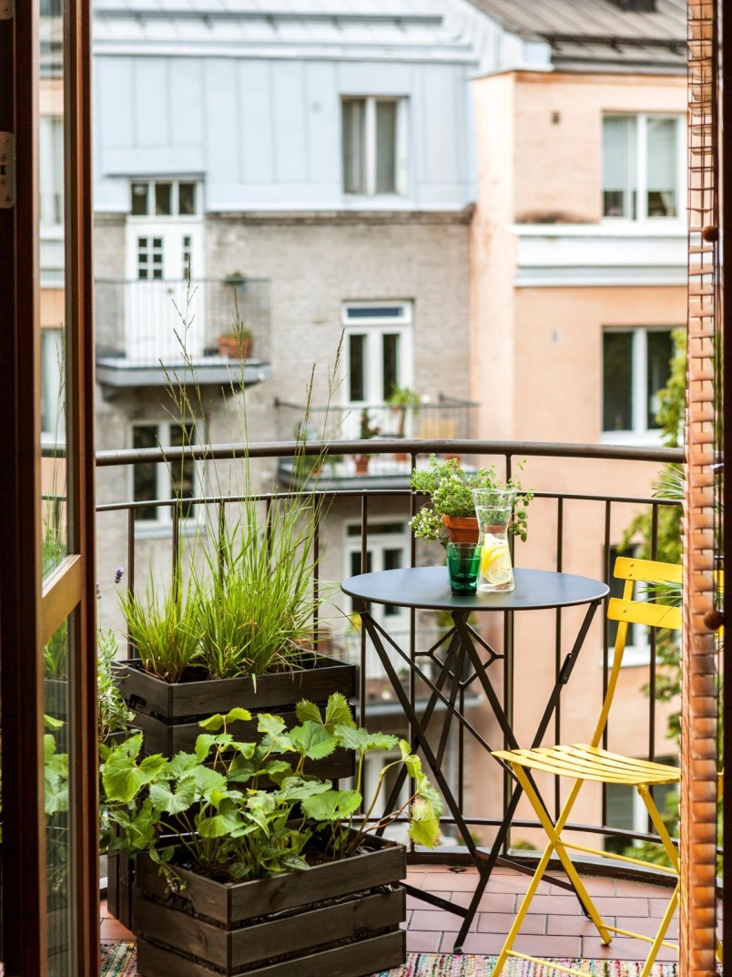 Balcony makeover - creating an urban oasis