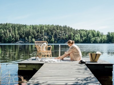 pier deck with sustainable oil protection