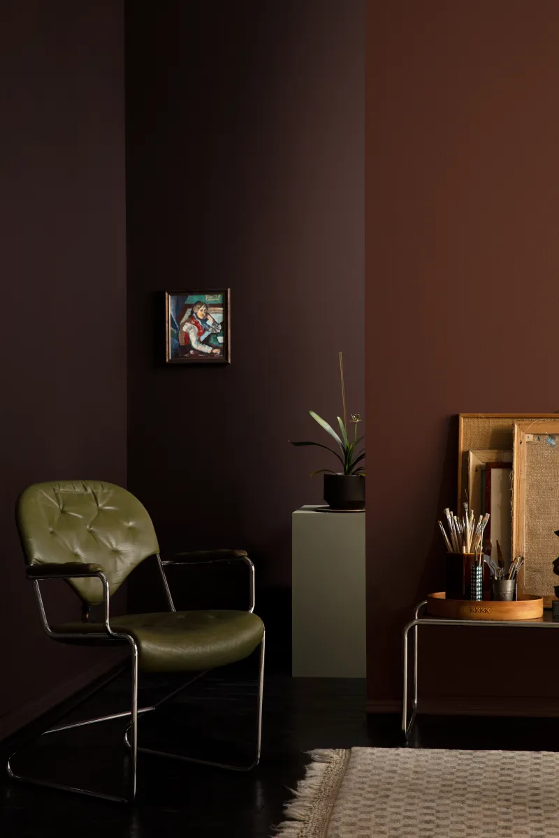 Bold usage of colours creates a warm and cosy atmosphere